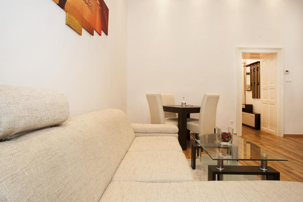 Charlotte Apartment Close To Opera Budapest Ngoại thất bức ảnh